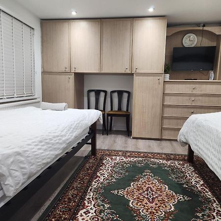 The London En-Suite Ilford Exterior photo