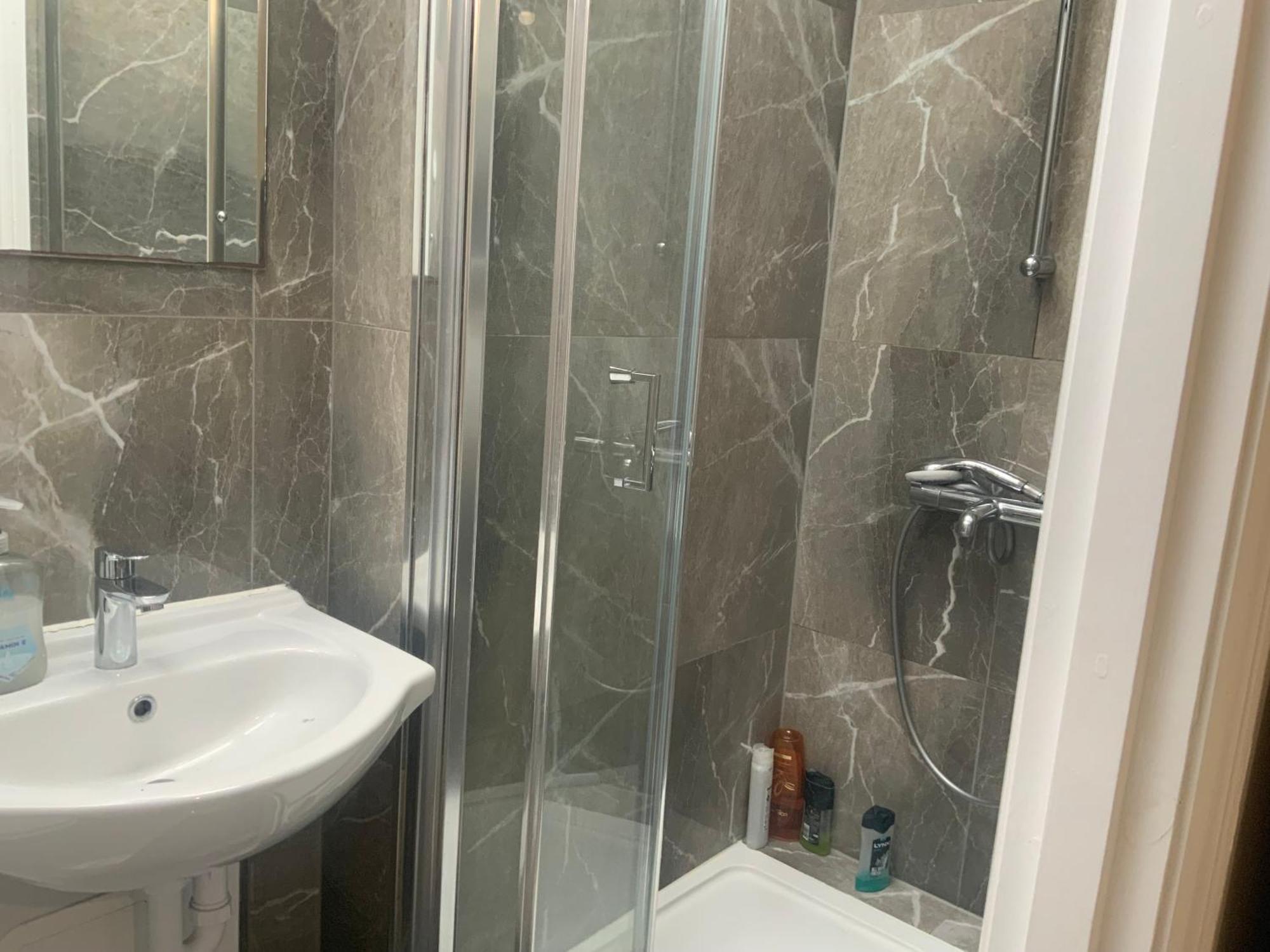 The London En-Suite Ilford Exterior photo