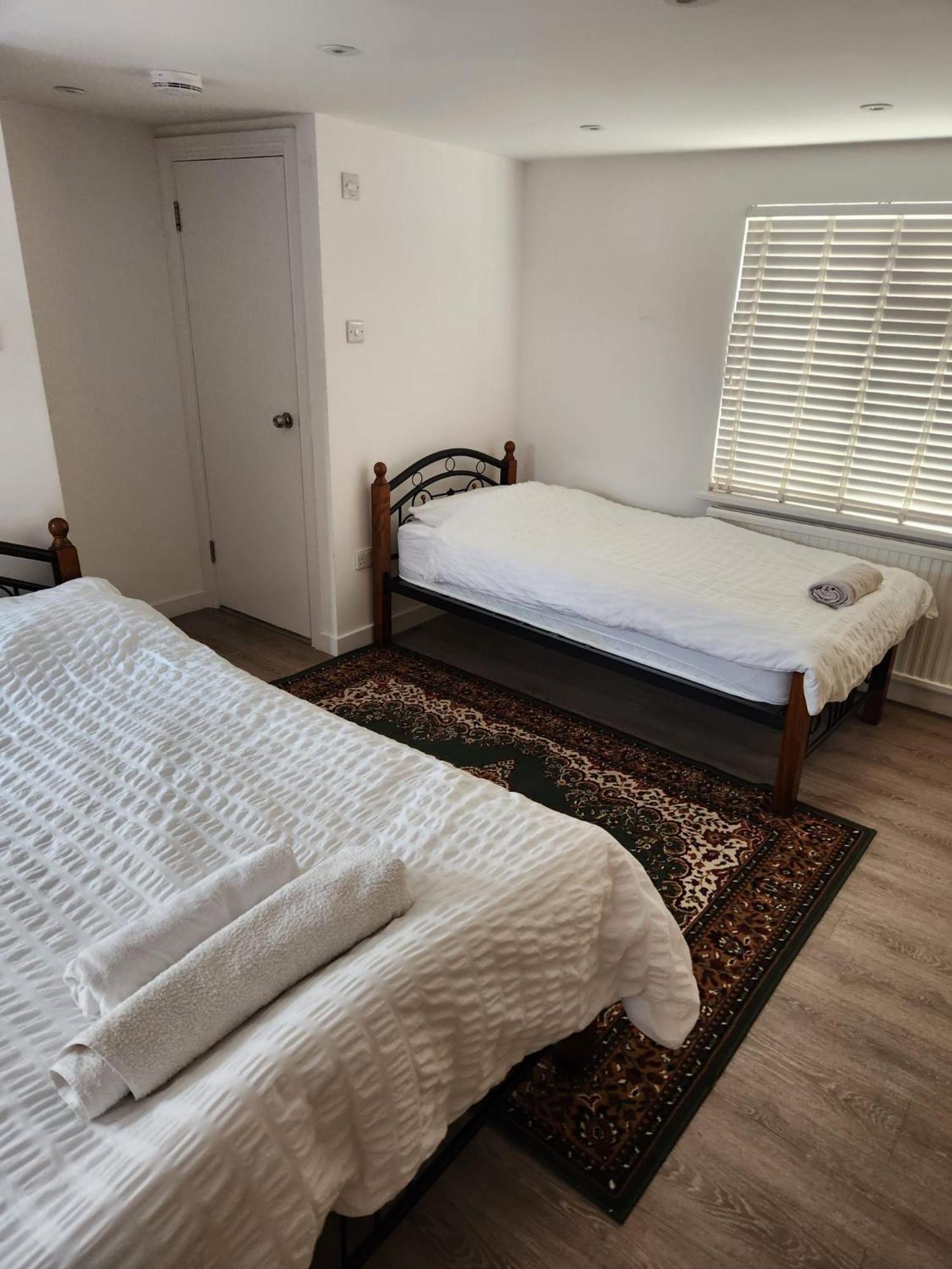 The London En-Suite Ilford Exterior photo