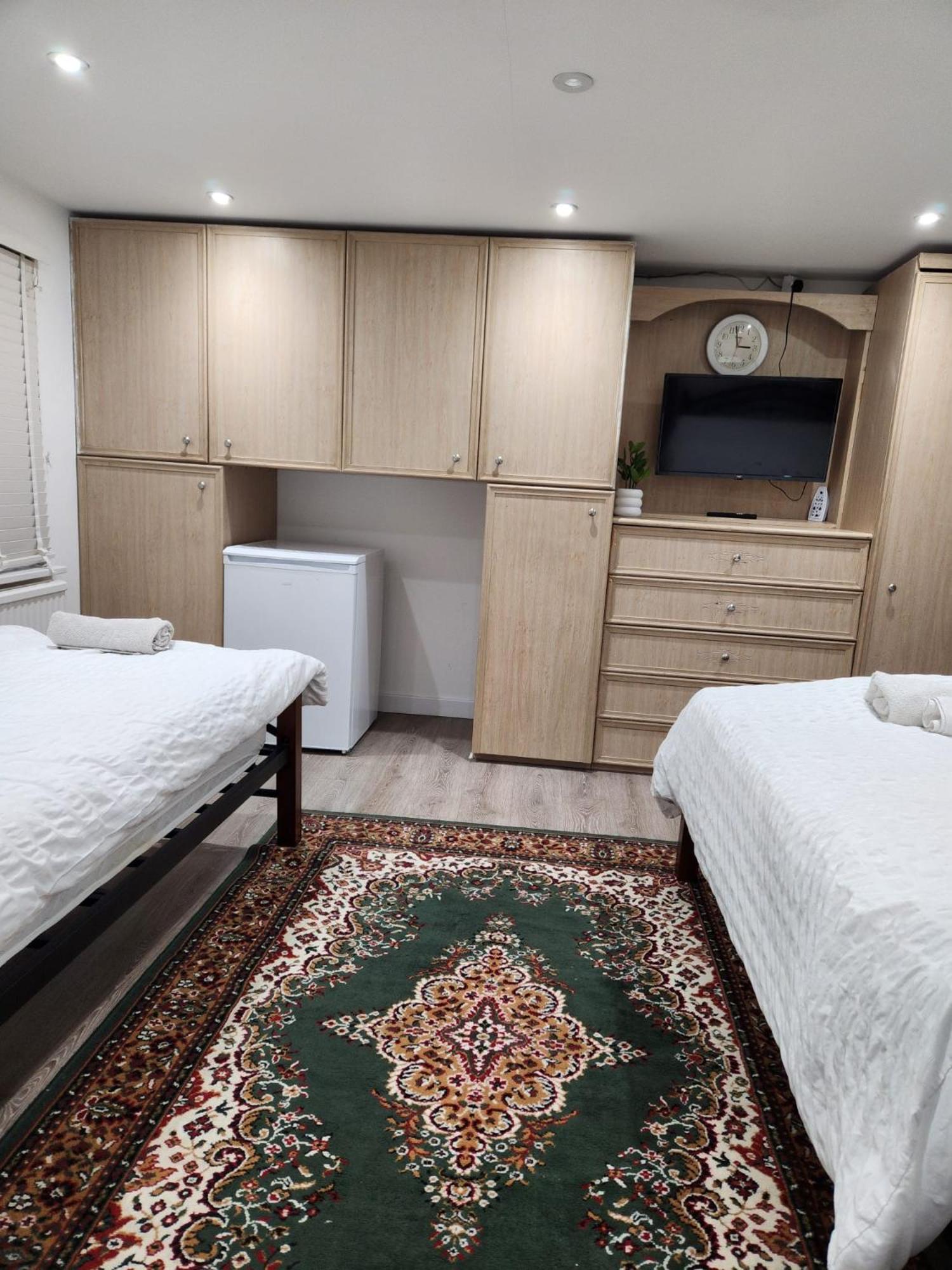 The London En-Suite Ilford Exterior photo